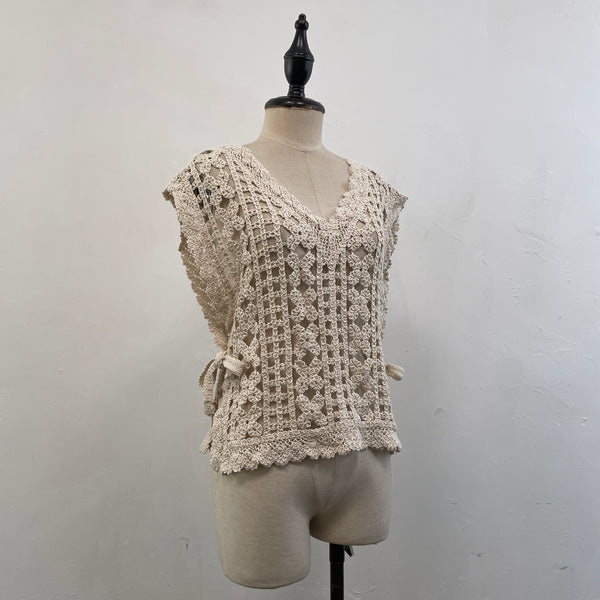 220581 - Simple Top