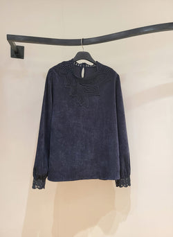 221683 - Lace Neck Top (10% Off)