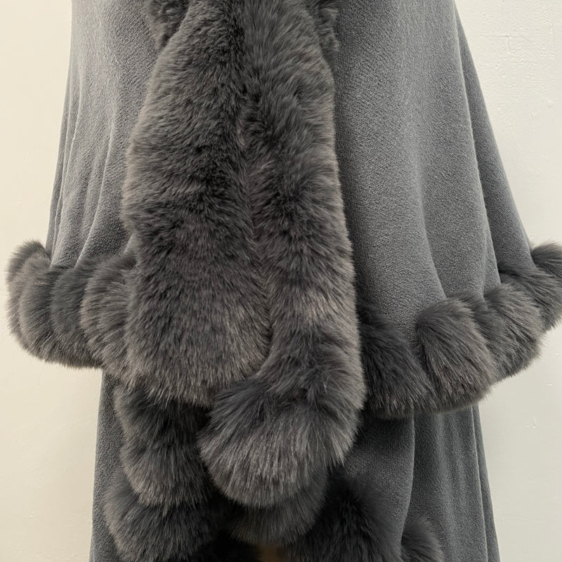 221649 - Faux Fur Trim Cloak (⌛️ Pre Order ⌛️)