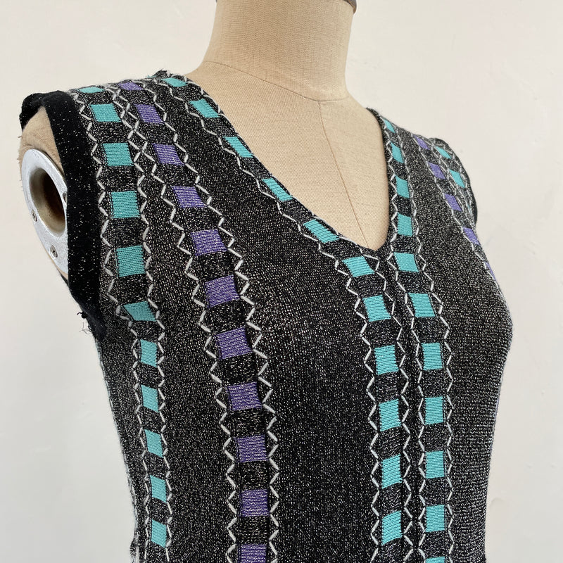 220237 - V-Neck Dress