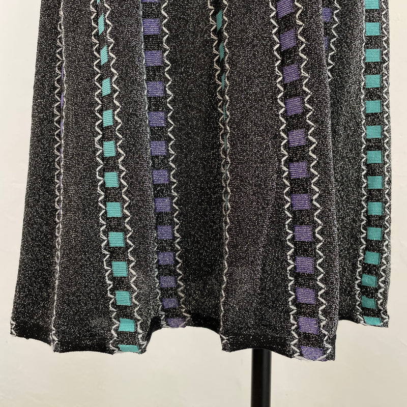 220237 - V-Neck Dress