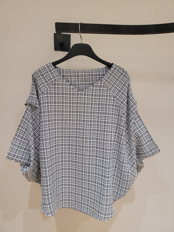 221129 -  Batwing Top (40% Off)